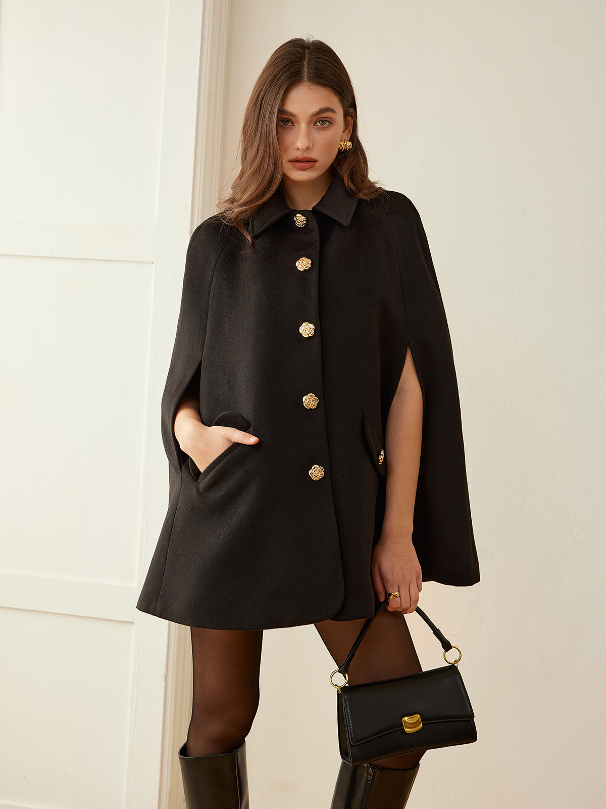 Camellia-Button Cloak | COMMENSE