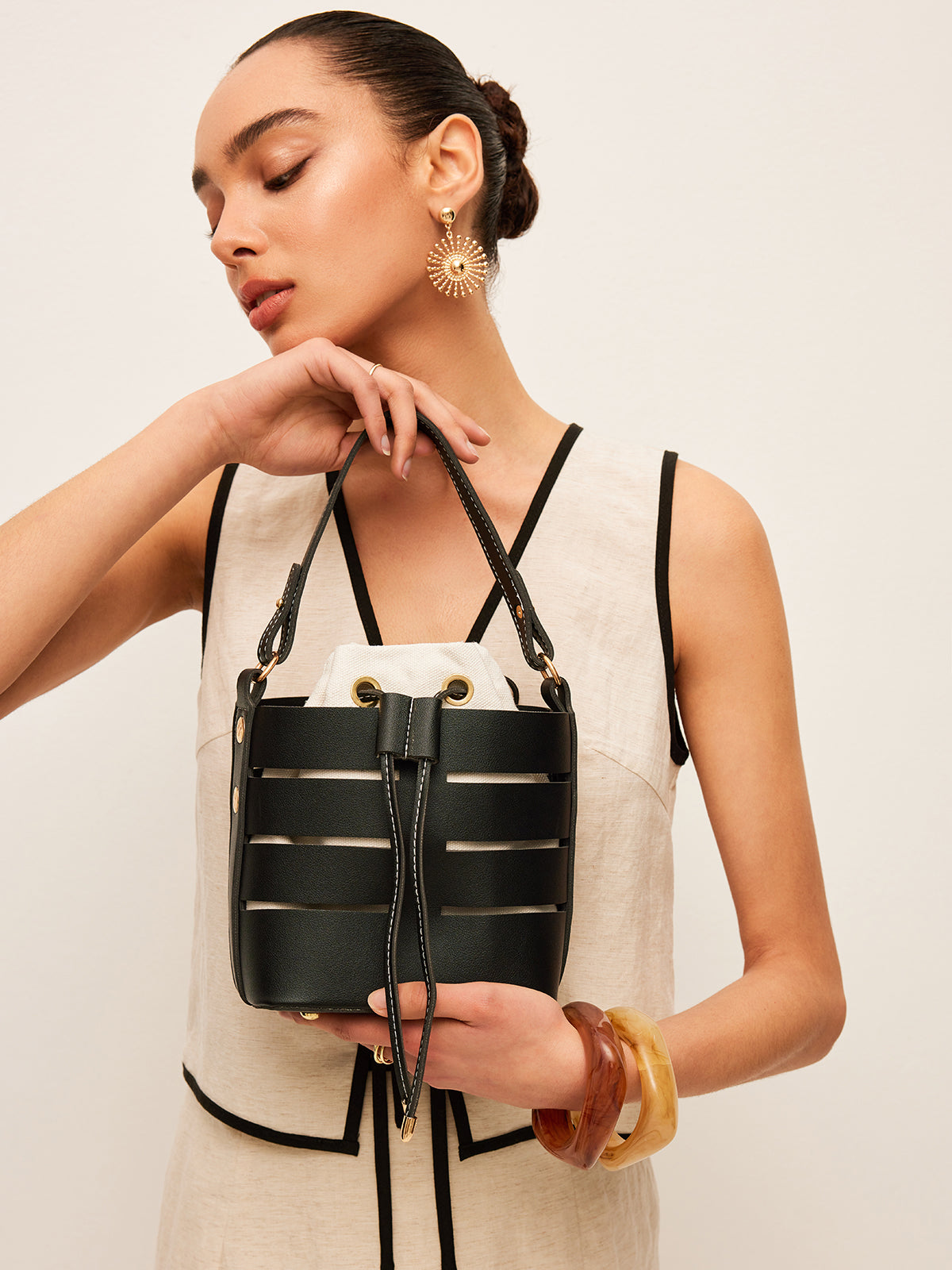 Drawstring Strap Detail Bucket Bag | COMMENSE